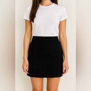 Black Mini Skirt Size 6 | Back Zip | Classic Style